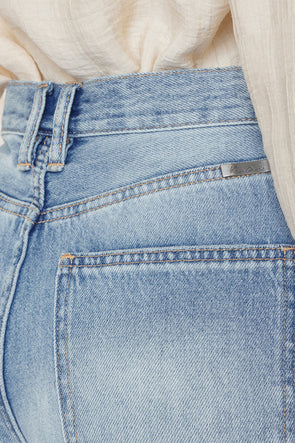 Jillian 90's Wide Leg Straight Jeans